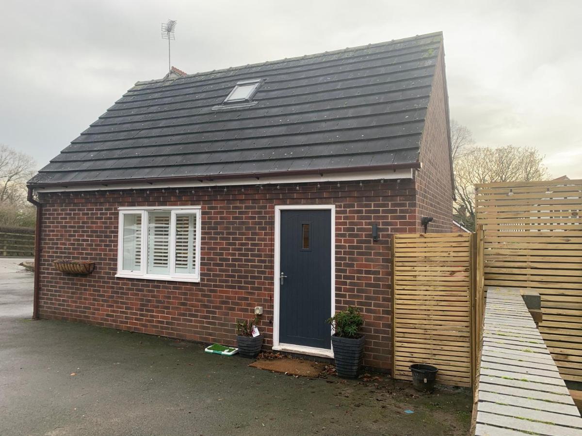 Fantastic Location, Annexe With Hot Tub Vila Warmingham Exterior foto